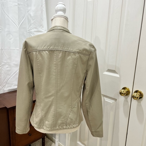 Kenneth Cole reaction Moto faux leather jacket in medium - Picture 3 of 6